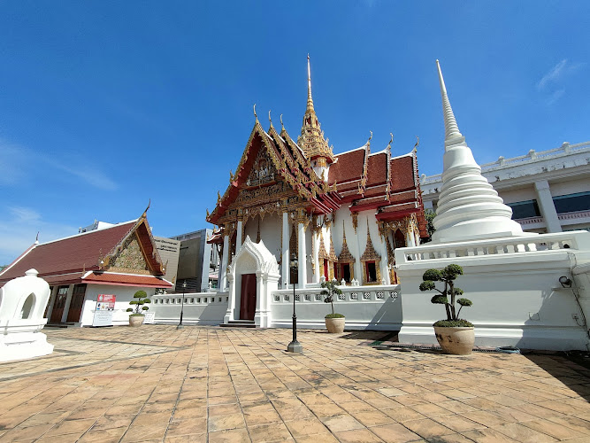 วัดเทวราชกุญชรวรวิหาร, อำเภอดุสิต, กรุงเทพมหานคร