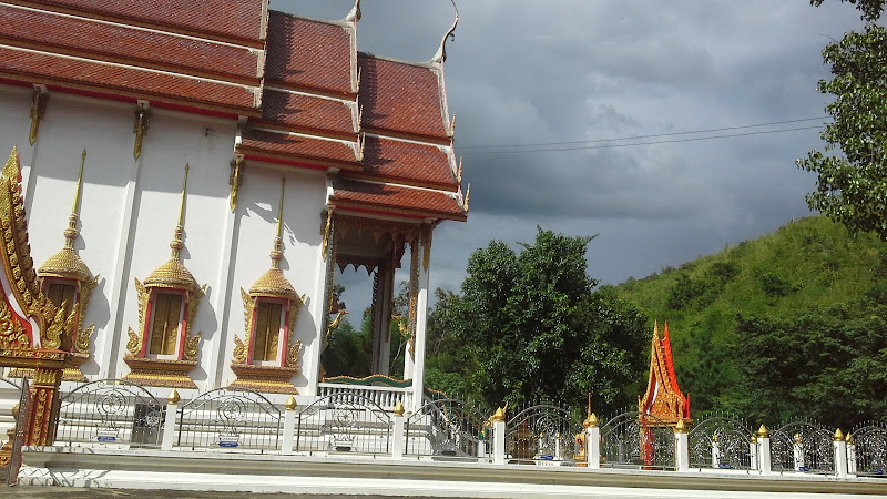 วัดเขาน้อยราษฎร์บํารุง, อำเภอลำสนธิ, ลพบุรี