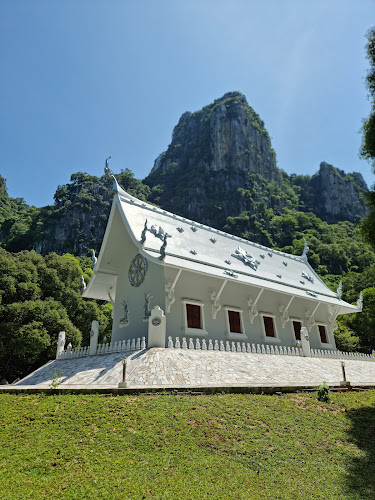 วัดถ้ำพระโพธิสัตว์