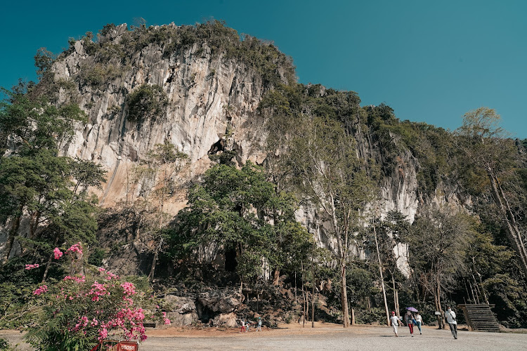 วัดถ้ำเขาโบสถ์, อำเภอเขาชะเมา, ระยอง