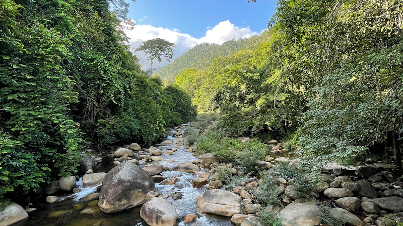 วัดเขาบรรจบ, อำเภอมะขาม, จันทบุรี