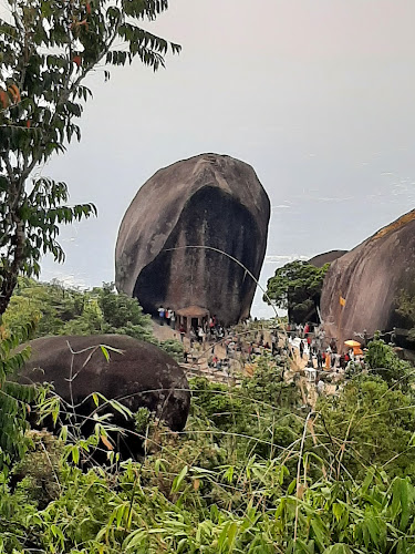 วัดพลวง, อำเภอเขาคิชฌกูฏ, จันทบุรี