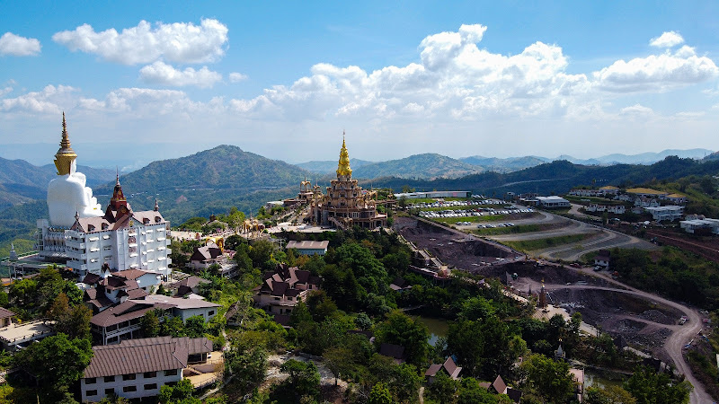วัดพระธาตุผาซ่อนแก้ว