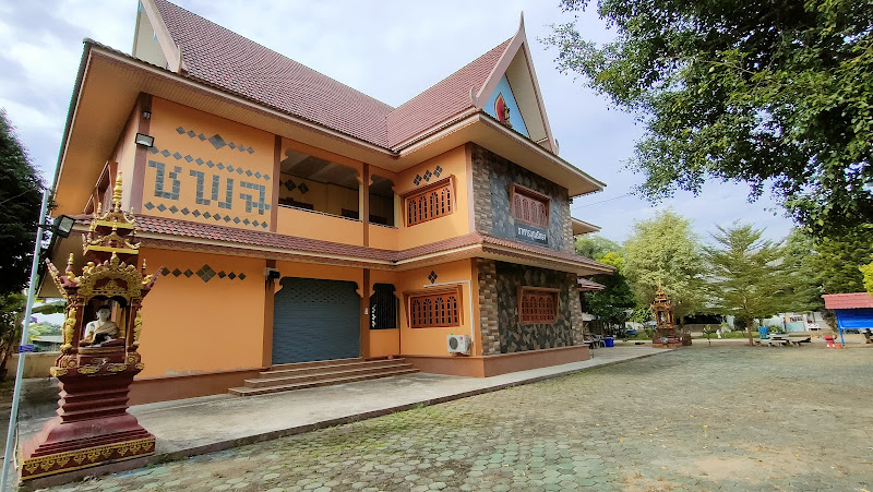 วัดต้นส้านสามัคคีธรรม, อำเภอฝาง, เชียงใหม่