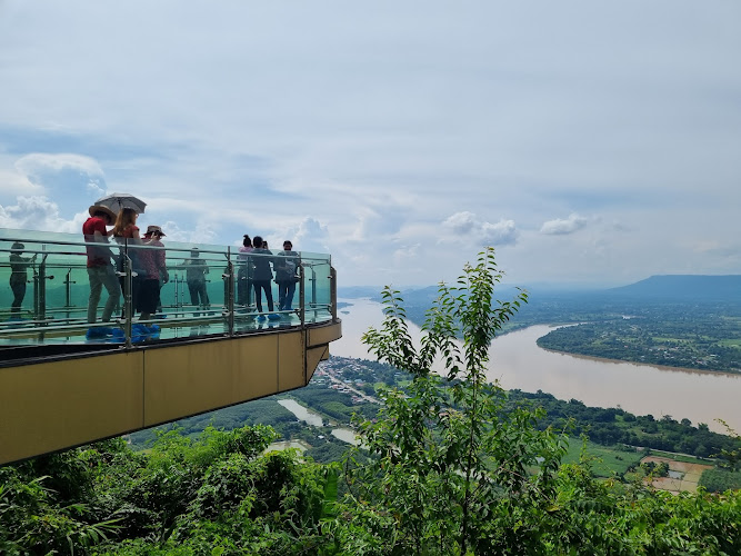 วัดผาตากเสื้อ