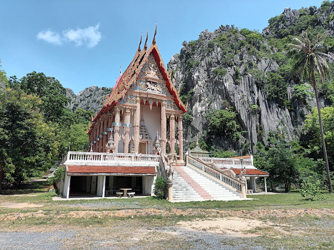 วัดเขาแดง, อำเภอกุยบุรี, ประจวบคีรีขันธ์