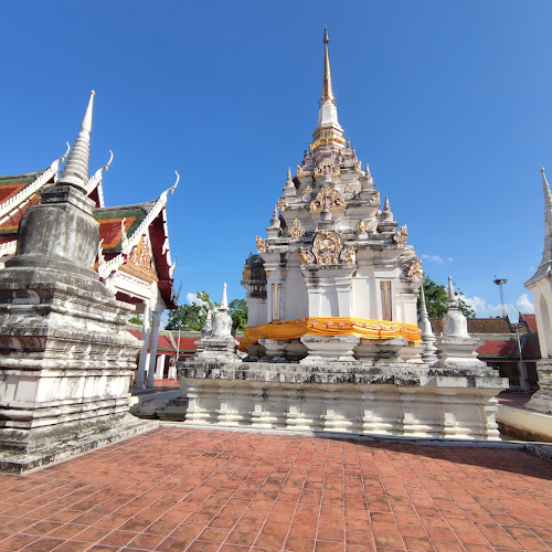 วัดพระบรมธาตุไชยาราชวรวิหาร, อำเภอไชยา, สุราษฎร์ธานี